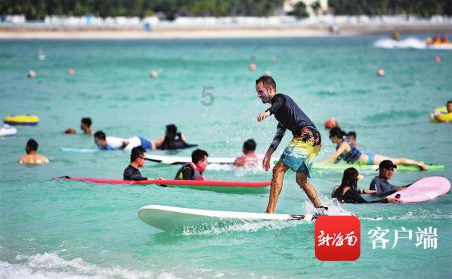 7岁男孩在三亚一景区被旅游大巴碾压致死,多部门介入,视频曝光