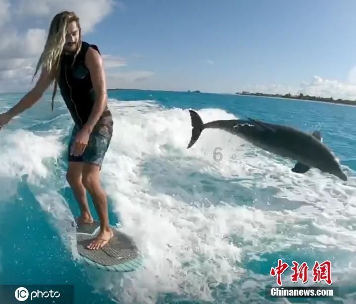 手机游戏