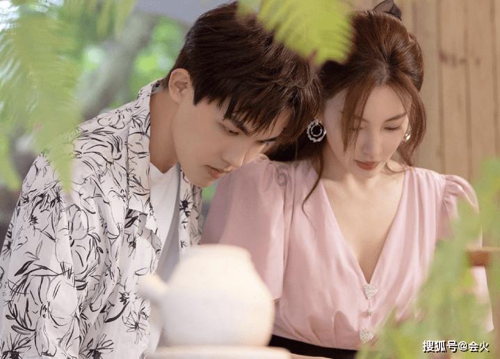 多彩时尚美发沙龙