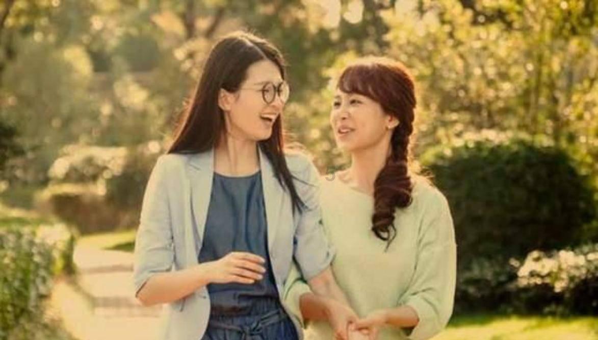 女星林小楼：当红时遭3名歹徒绑架，被劫财劫色，如今57岁仍未婚