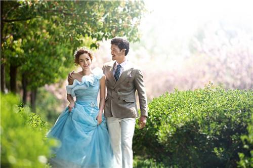 富人家的孩子怎样看待穷人家的孩子?游戏画面