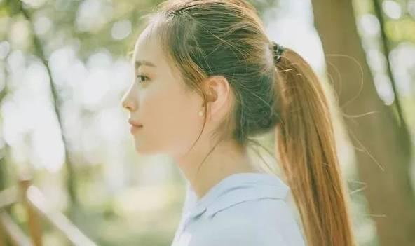 清新校园女生