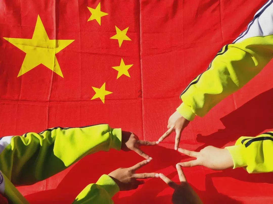 很单纯的朋友被渣男骗了，怎样合适地开导她游戏画面
