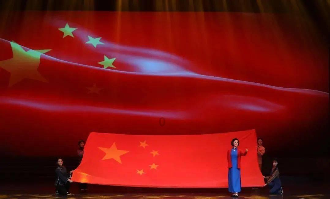 成都农商银行达州分行联合市经信局召开“专精特新”银政企对接会