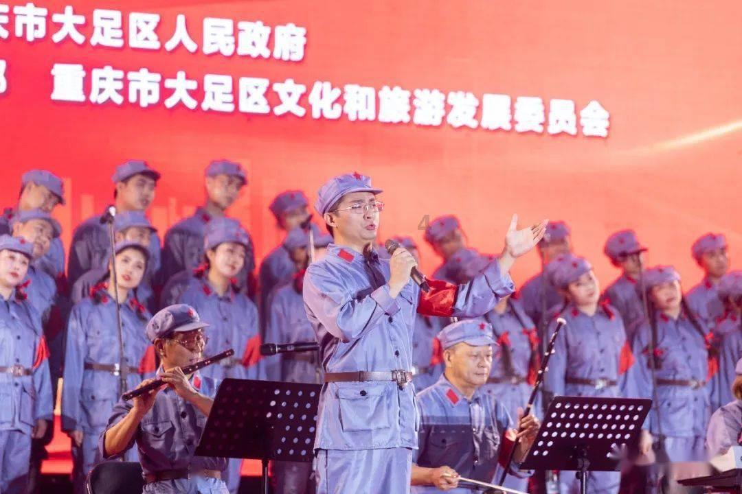 我国首座“四高”特长公路隧道全线贯通