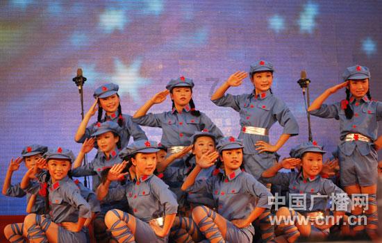 卢绾与刘邦同一天生日,两人关系很好,为何最后会被逼投靠匈奴