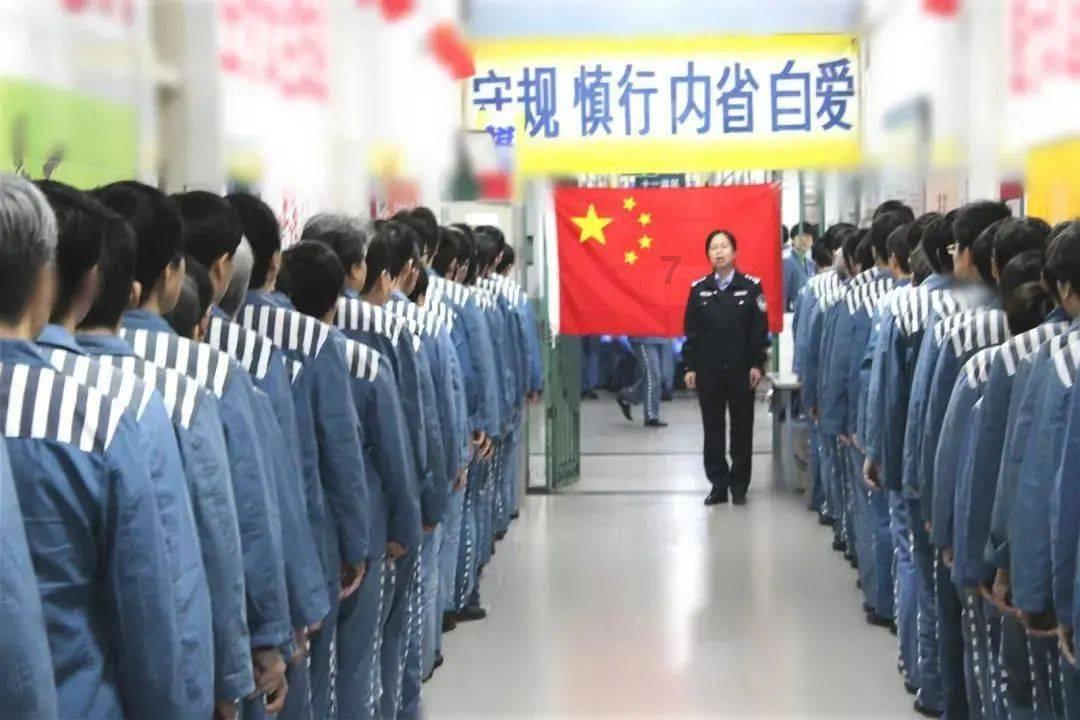 自然卷女孩逃生