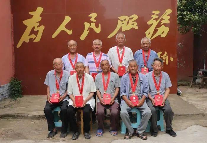 探讨大家心中疑问,来给宝宝吃哪些食物能帮助孩子健脑益智,补钙明目?交流吧!