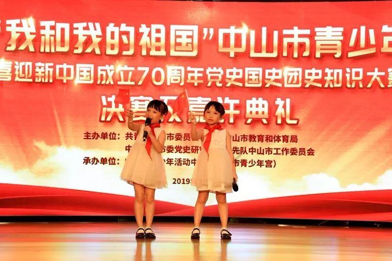 穿龙袍、骑神兽、吃霸王餐，逆水寒玩家已经拽到天上去了