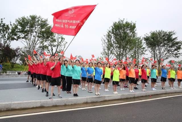 外蒙本是中国领土,近代独立成国,如今美女众多,却很多单身
