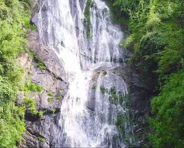 莫兰迪色系