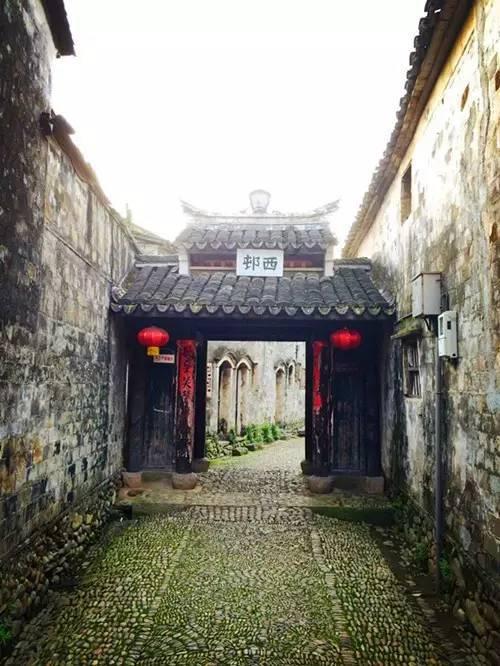 六本女配古言：《女配她一心礼佛》《女配人美心黑，所向披靡》