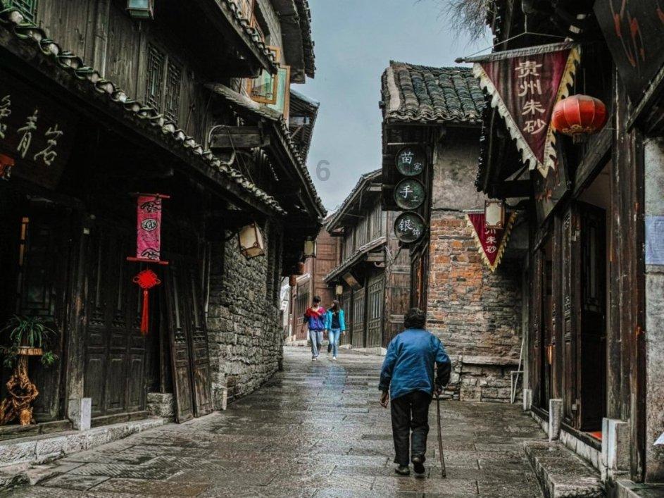 创业对话：90后小伙加盟曼玲粥店，如何实现月营收超过30万？