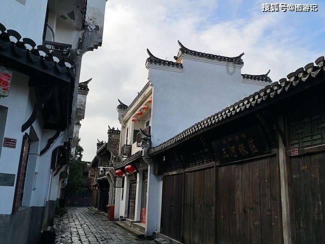 阳信县商店镇：芦苇灯笼编织出浓浓年味