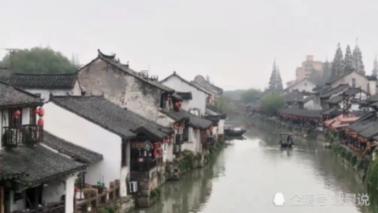 两名商铺老板合力救出5名学生