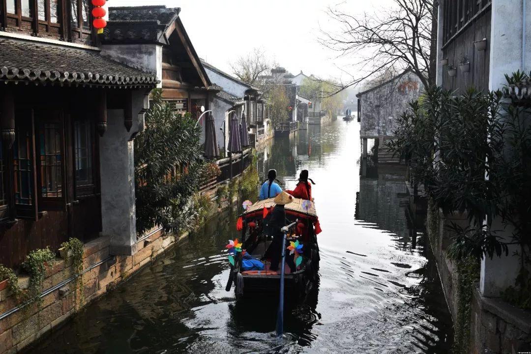 中央批准，任友群任山东大学党委书记