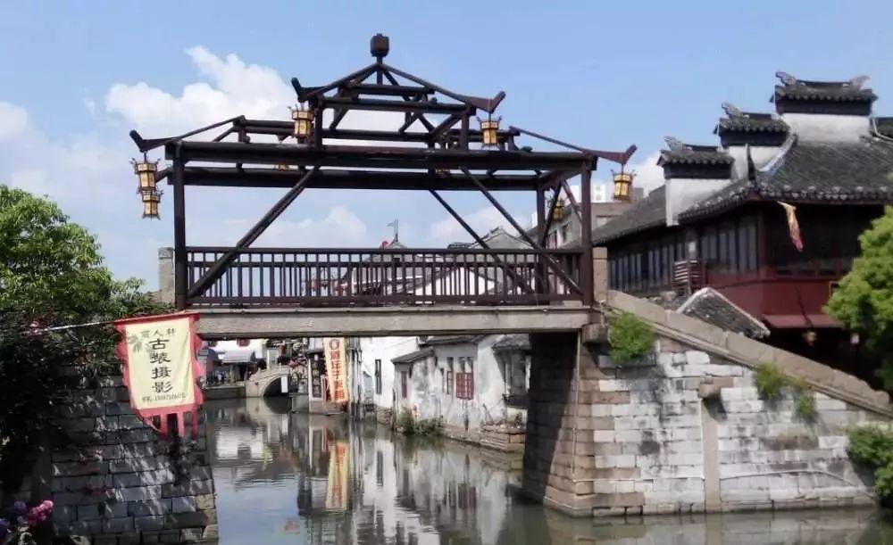 皇冠地下城选关版
