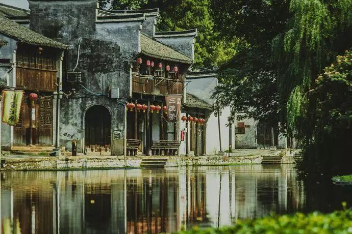 卡通小车找不同