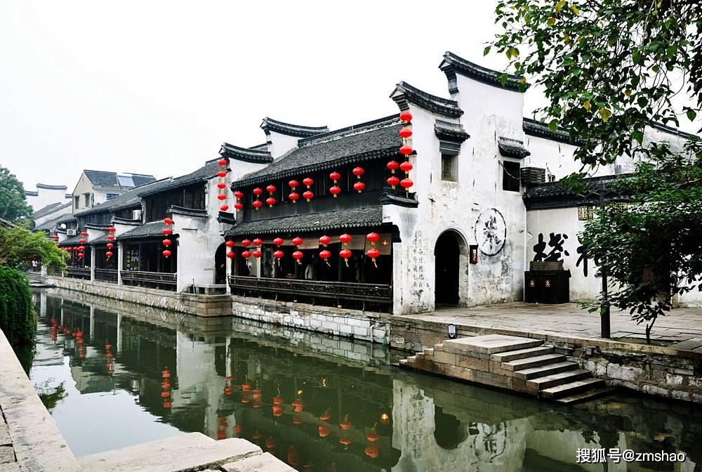 数字艺术展“何以长江”：探索长江文化的当代表达